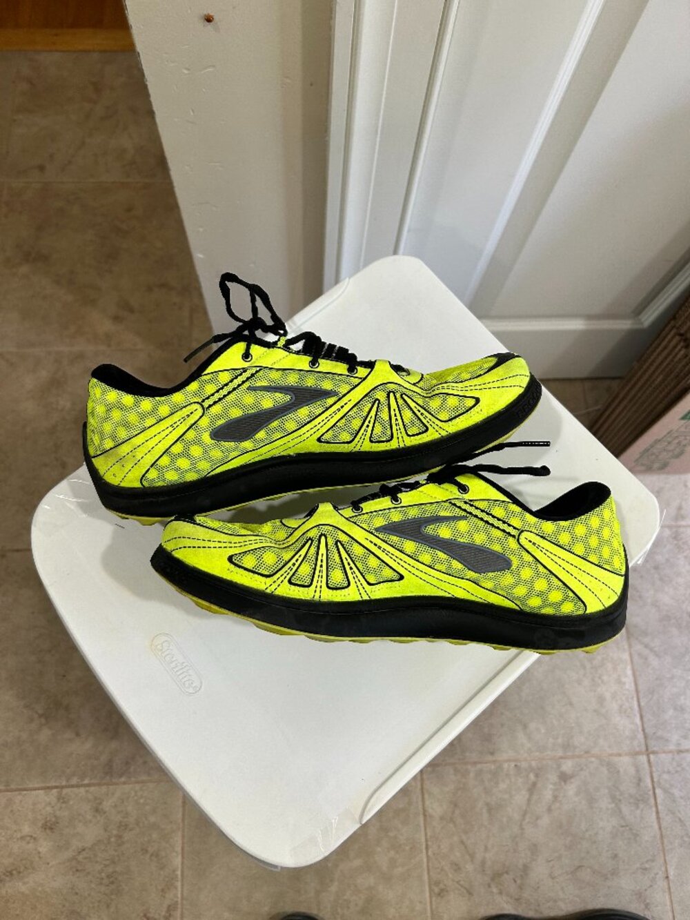 Brooks PureGrit Trail Running Shoes - Like New
